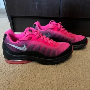 Nike Women’s Air Max Invigor Sneakers USA 6.5